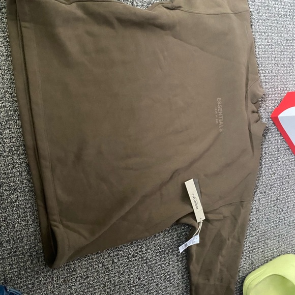 Essential - Picture 2 of 3